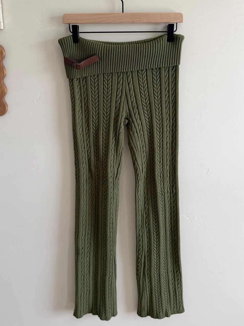 Frankie’s Bikinis Cable Cloud Knit Hoodie + Pant Set in Jade Green